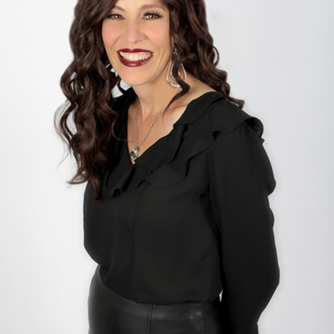 Amy is Assistant Professor at the Faculty of Music, University of Toronto, a credentialed Music Therapist, Registered Psychotherapist and Fellow in the Bonny Method of Guided Imagery and Music, as well as in Neurologic Music Therapy. Amy is the Managing Editor of the Music and Medicine Journal and Research and Ethics Chair of the World Federation of Music Therapy (WFMT). Amy has extensive clinical experience working with clients across the life span, with a specialty in mental health, dementia and palliative care. She has authored 50+ peer reviewed journal articles, multiple book chapters, co-edited 2 books, including “Relationship Completion in Palliative Care Music Therapy”, and provided 250 conference and/or invited academic presentations.